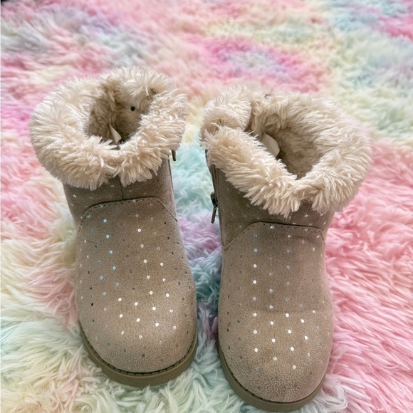 Cozy Tan Kids Boots with Faux Fur Lining - Picture 1 of 6